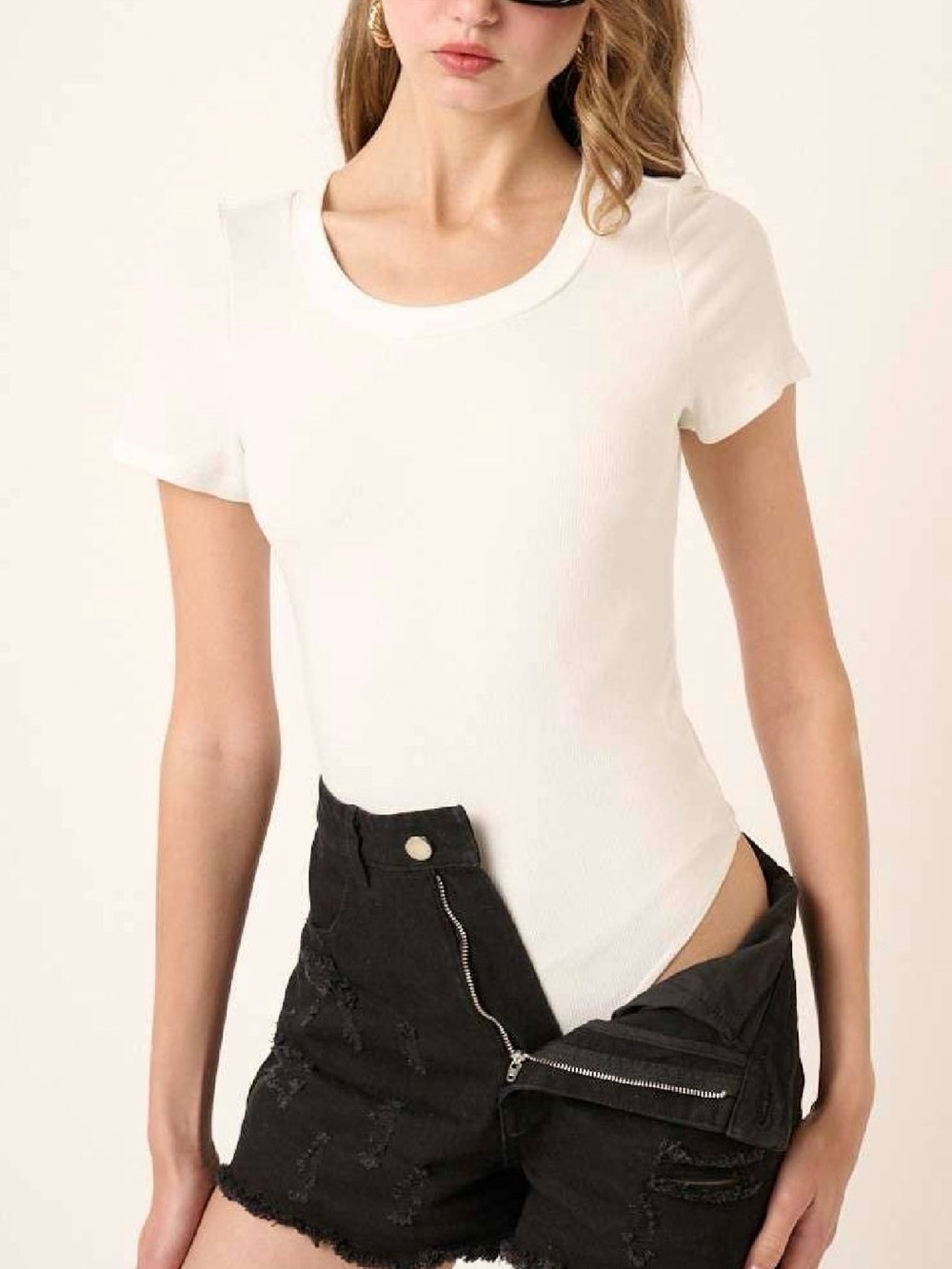 mittoshop White Short Sleeve Scoop Neck Bodysuit